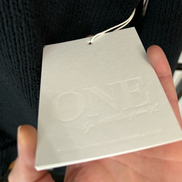 One Teaspoon Chunky Knit Fringe Sweater - Picture 7 of 16